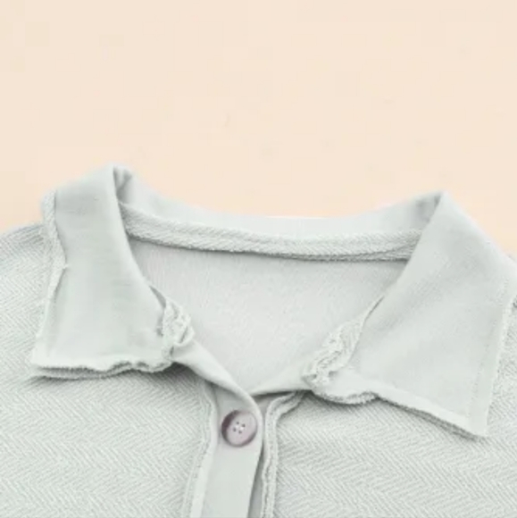 New contrast pocket relaxed shacket - Picture 3 of 16